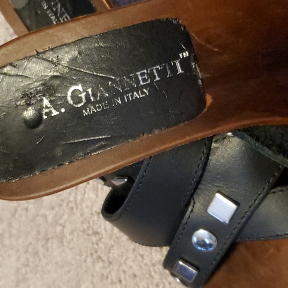 A GIANNETTI Studded Leather Sandals - Picture 11 of 13